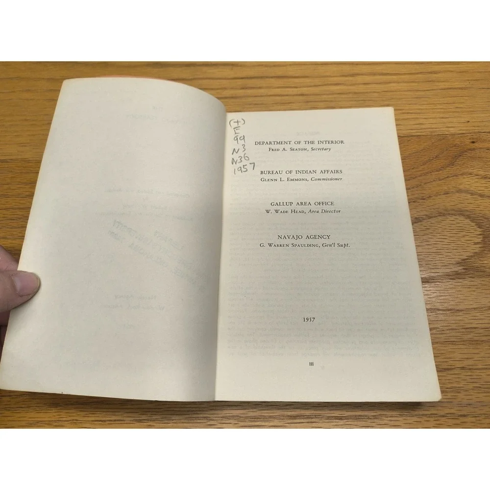 The‎ Navajo Yearbook Fiscal Year 1957 pb Indian Native American history